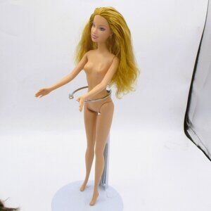 Mattel Barbie Doll 2005 Neck 1999 Back Green Eyes light Red  Bendable Knees 11.5